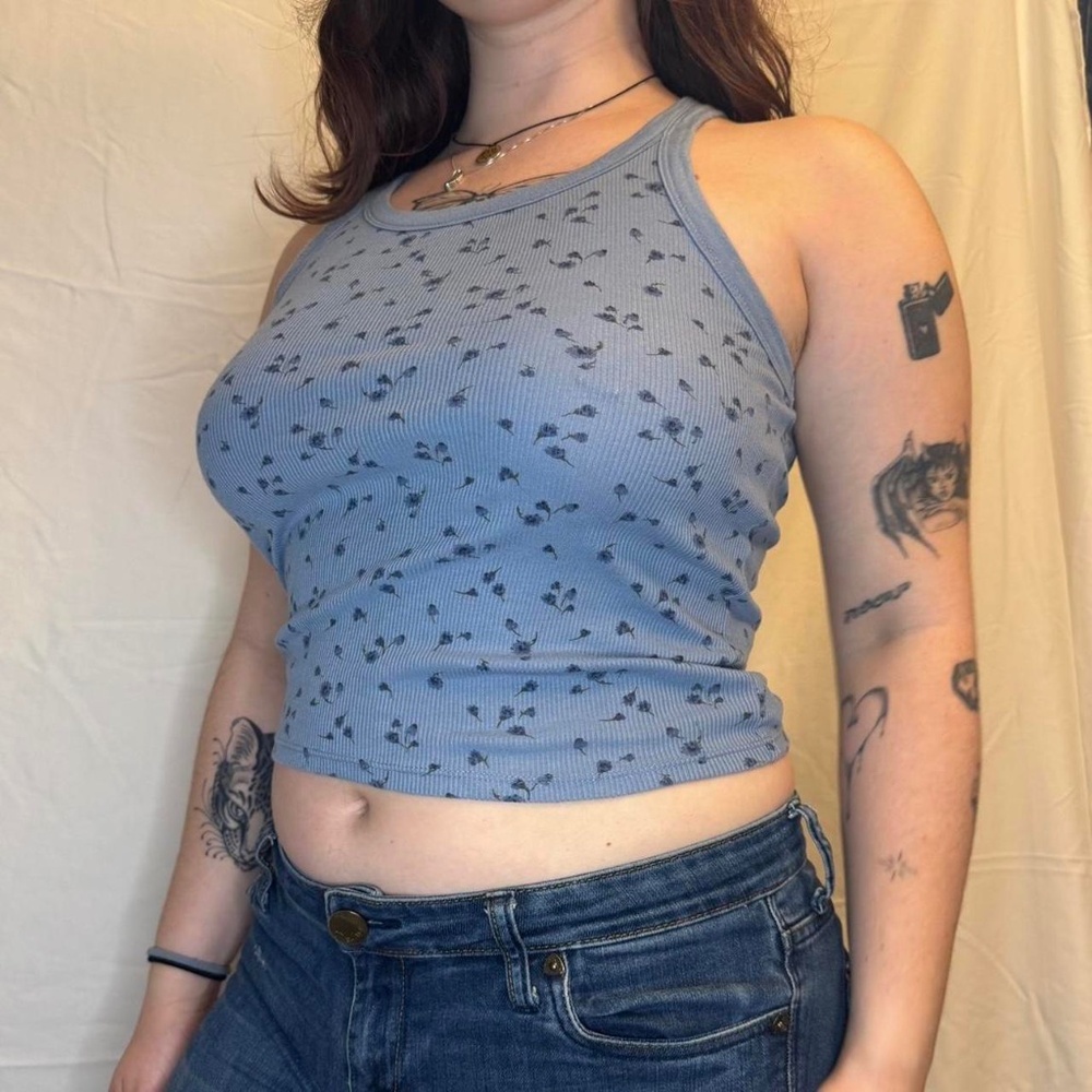 American Eagle Blue Floral Cropped Tank